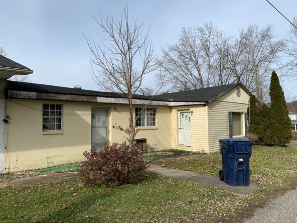 9713 Grandview Lake Rd, Ashland, KY 41102